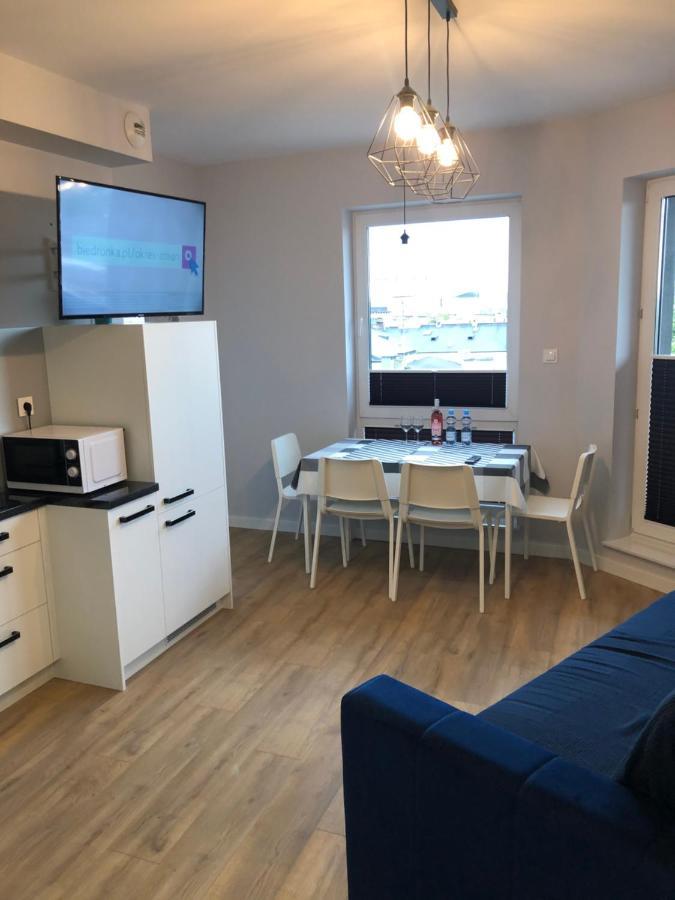Klimatyzowany Apartament Wenecja Z Garazem Podziemnym キェルツェ エクステリア 写真
